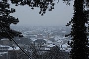 2. & 3. KW Blick das verschneite über Mödling, fotografiert vom Mödlinger Kobenzl (Jänner 2017) von Benutzer:Mö1997