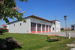 Achau-Feuerwehrhaus 8827.JPG