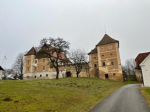 Schloss Klaffenau von vorne.jpg