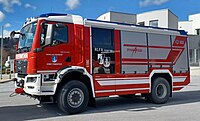 Rüstlöschfahrzeug (RLF) Freiwillige Feuerwehr Pinkafeld.jpg